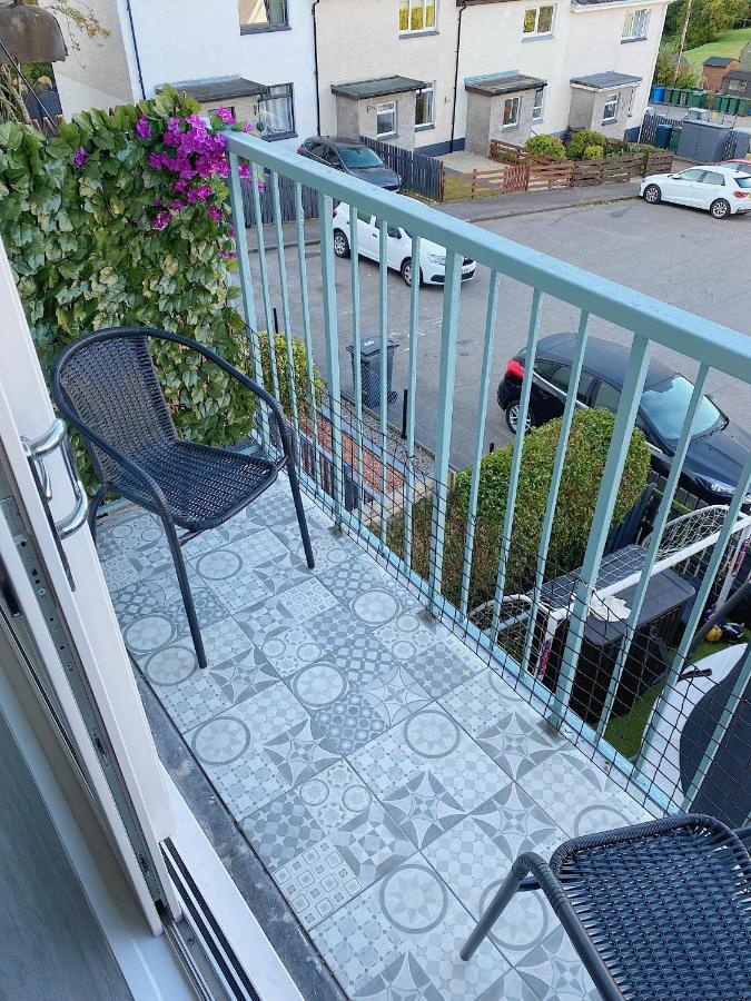 Entire Modern Apartment In Oban With Balcony エクステリア 写真