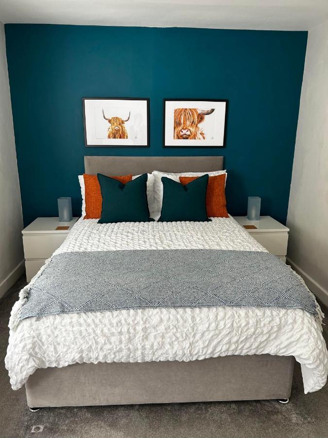 Entire Modern Apartment In Oban With Balcony エクステリア 写真