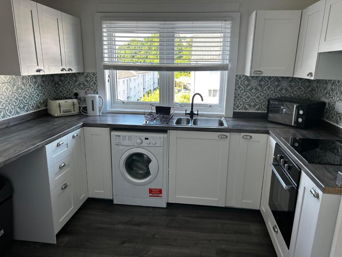 Entire Modern Apartment In Oban With Balcony エクステリア 写真